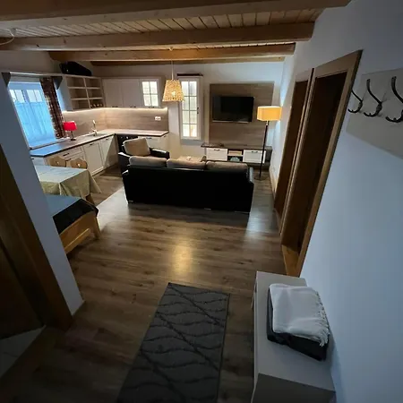 Skorusina Penzión pre hostí Brezovica